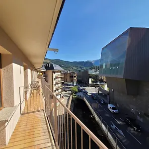 New A 25m Del Telecabina De 643 Apartamento La Massana