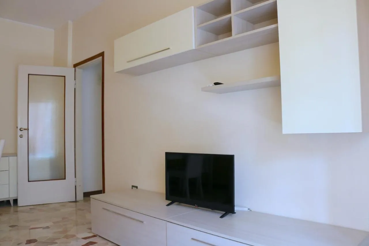 Appartamento Frattini Comfy Family Home - 4 People Milano